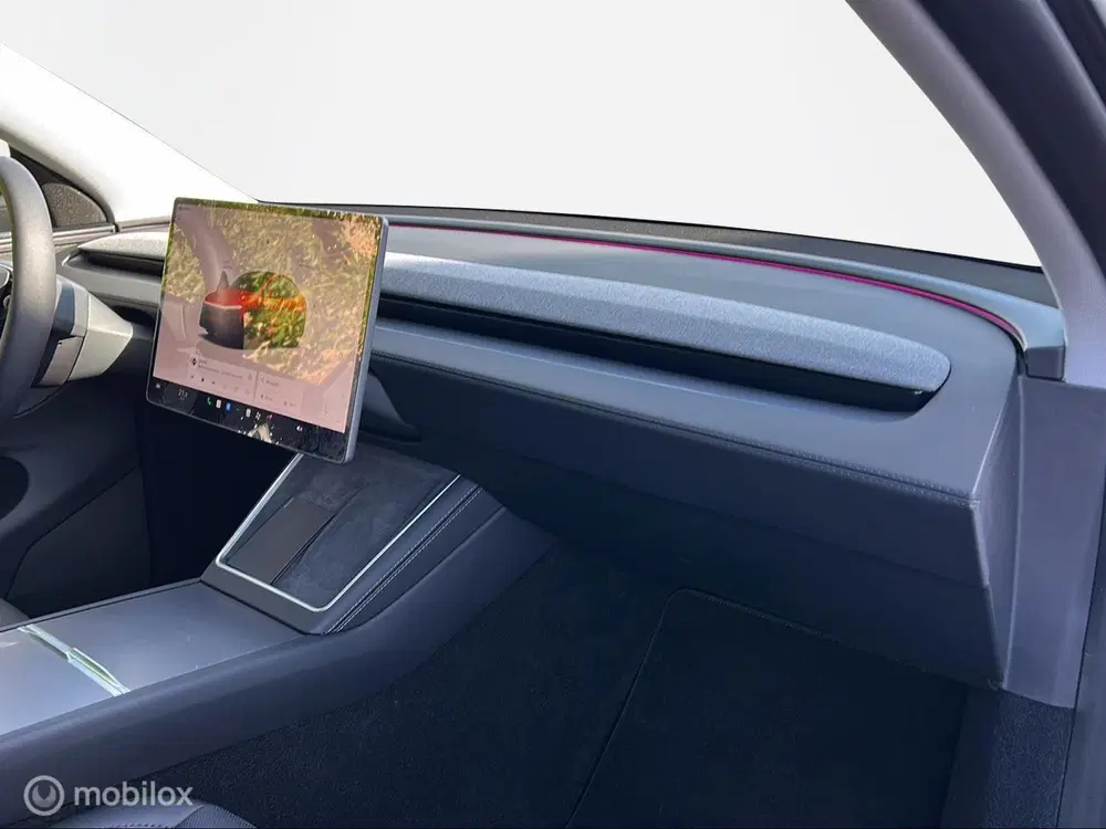 Tesla Model Y Premium RWD uit 2025, foto 10