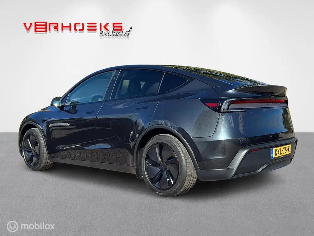 Tesla Model Y Premium RWD uit 2025, foto 2