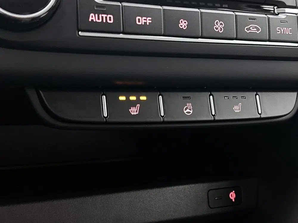 Kia Ceed 1.0 T-GDi DynamicPlusLine uit 2025, foto 14