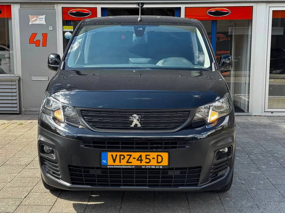 Peugeot Partner 1.5 BlueHDI Automaat L2 3-Persoons Dubbele uit 2022, foto 2