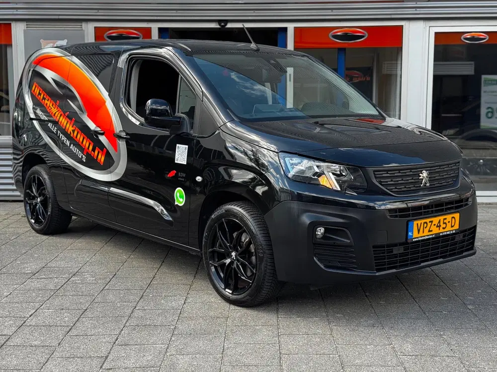 Peugeot Partner 1.5 BlueHDI Automaat L2 3-Persoons Dubbele uit 2022, foto 3