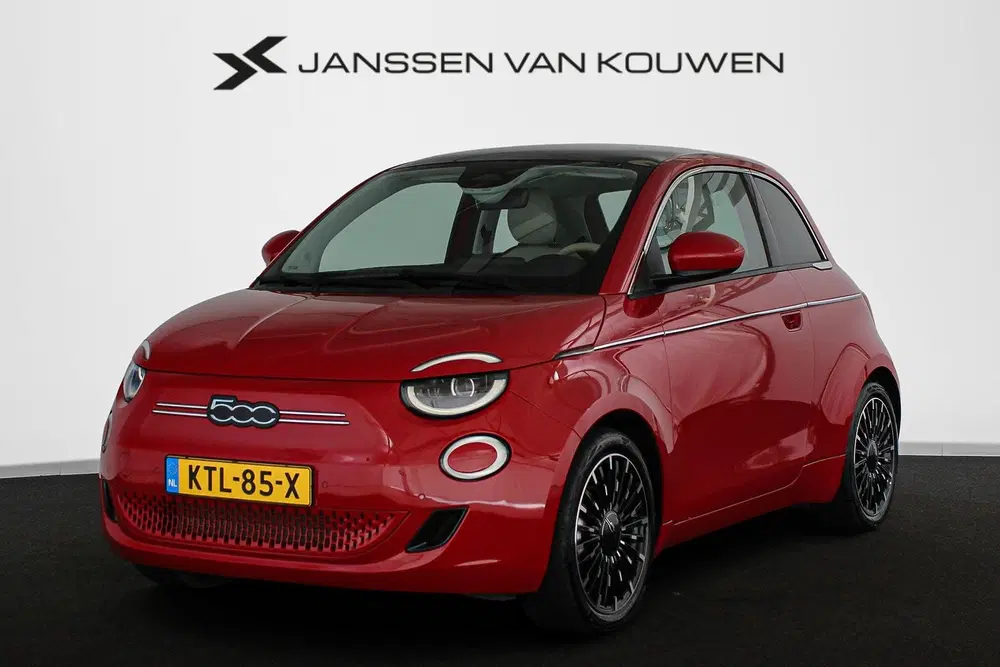 Fiat 500 La Prima 42 kWh Pano Leder Stoelverwarming uit 2024