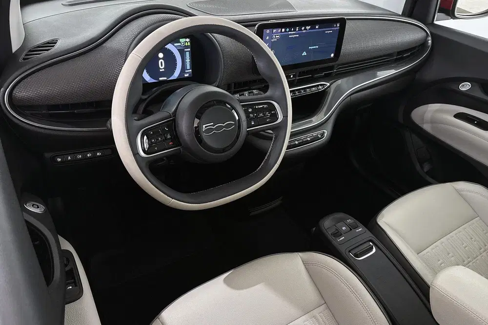 Fiat 500 La Prima 42 kWh Pano Leder Stoelverwarming uit 2024, foto 5