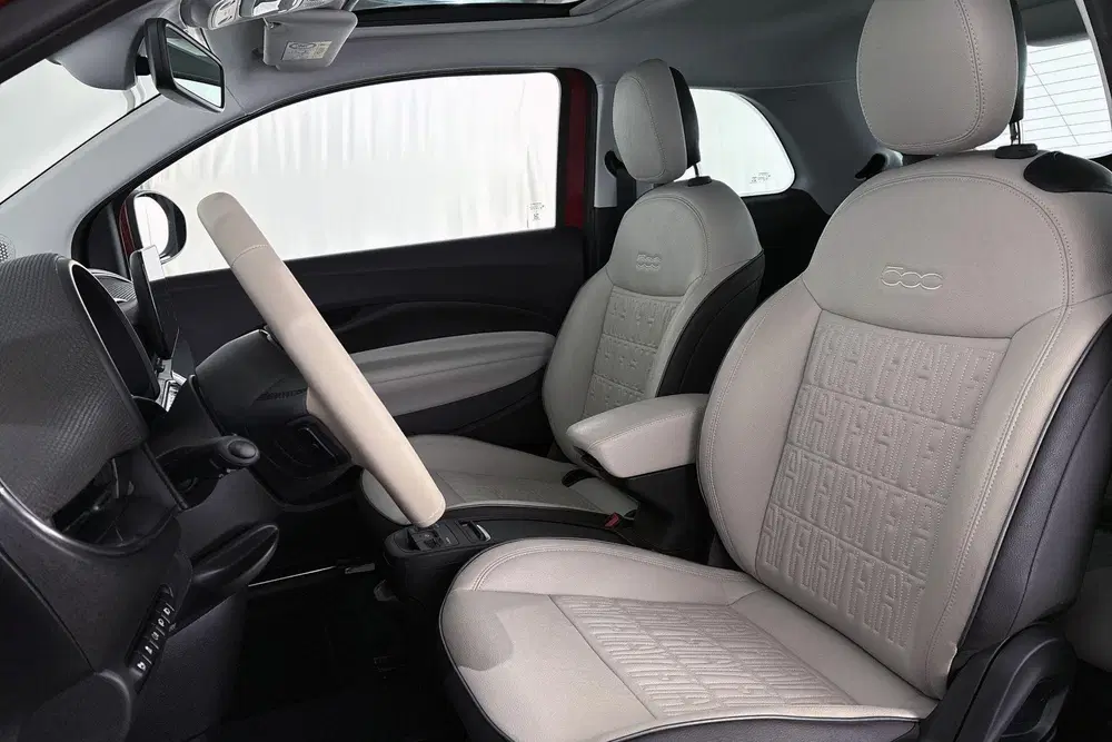 Fiat 500 La Prima 42 kWh Pano Leder Stoelverwarming uit 2024, foto 6
