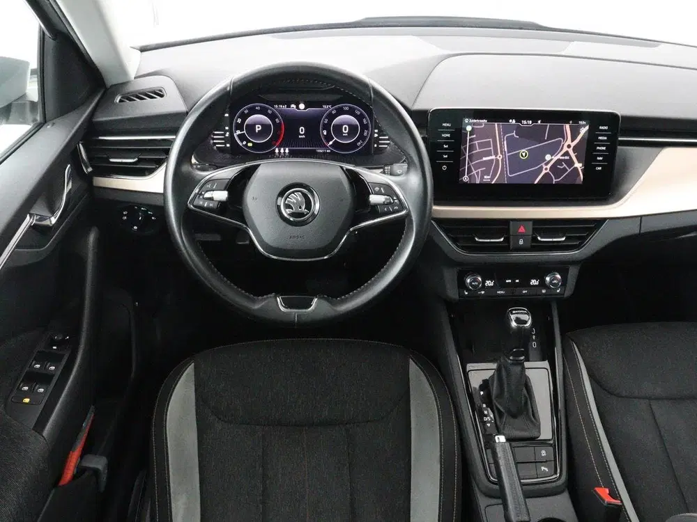 Skoda Kamiq 1.0 TSI Business Edition uit 2021, foto 3