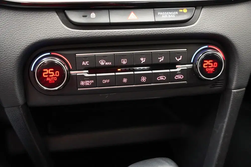 Kia Ceed 1.6 GDi PHEV DynamicLine Aut. [ Navi Camer uit 2023, foto 11
