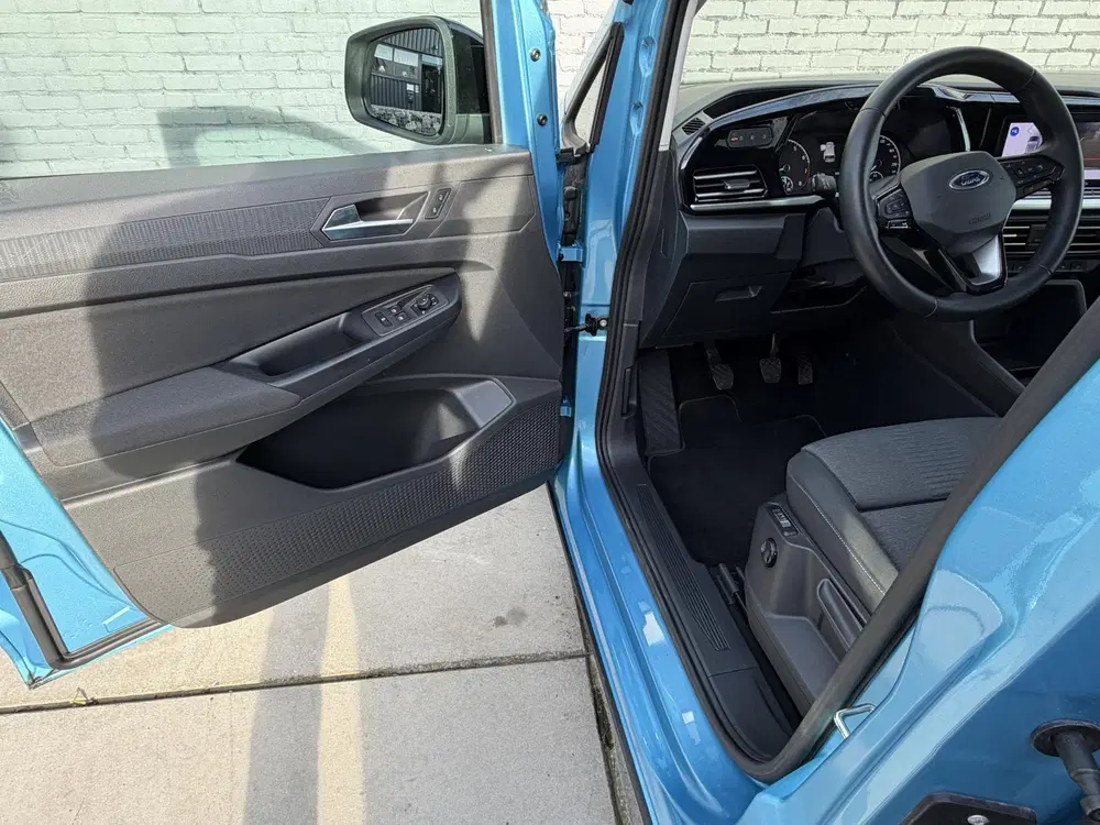 Ford Tourneo Connect 1.5 EB uit 2022, foto 15