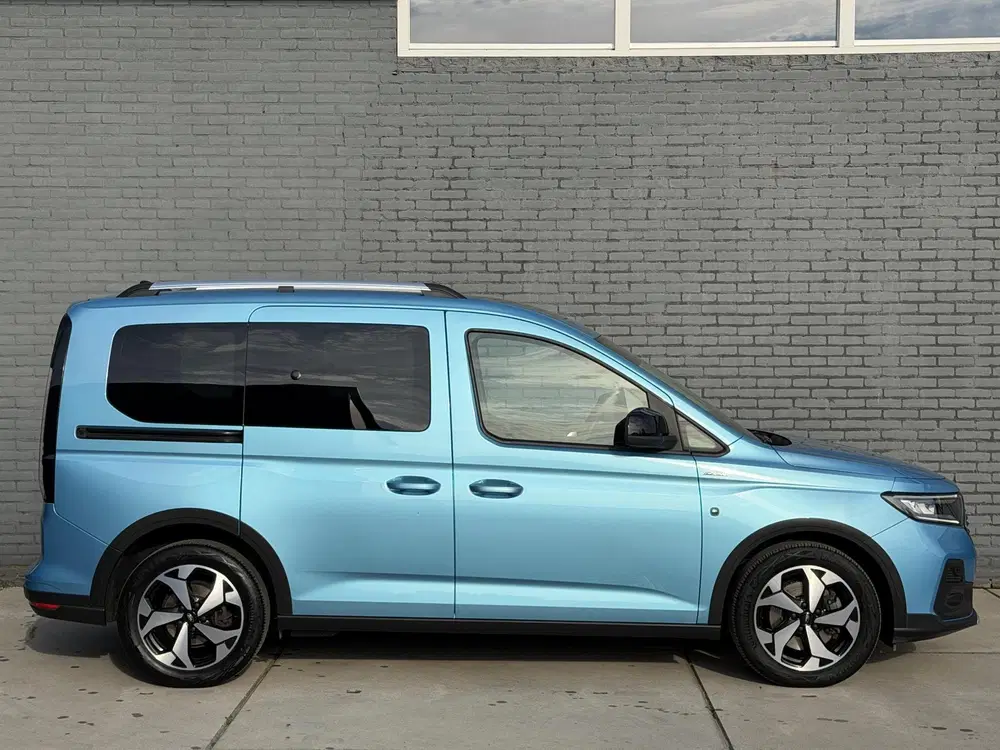 Ford Tourneo Connect 1.5 EB uit 2022, foto 6