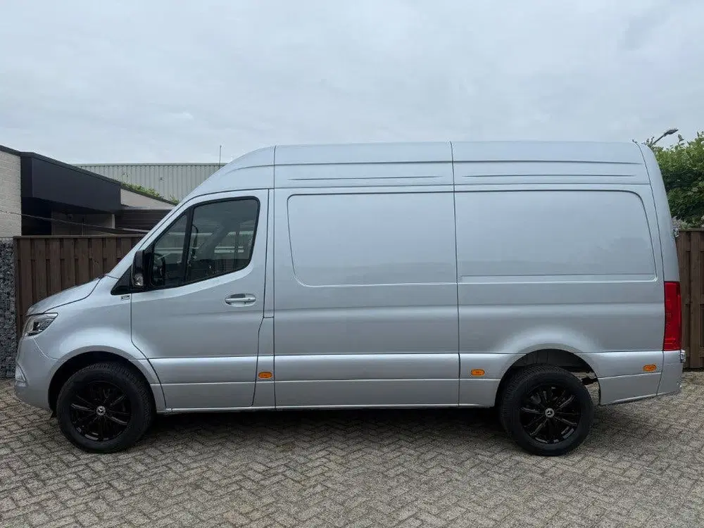Mercedes-Benz Sprinter 317 CDI L2H2 RWD PRO uit 2024, foto 2
