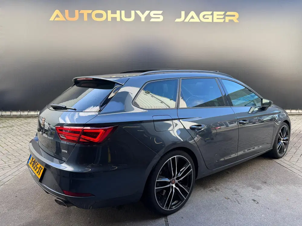 SEAT Leon 2.0 TSI 4DRIVE CUPRA Ultimate Edition Pano uit 2019, foto 10