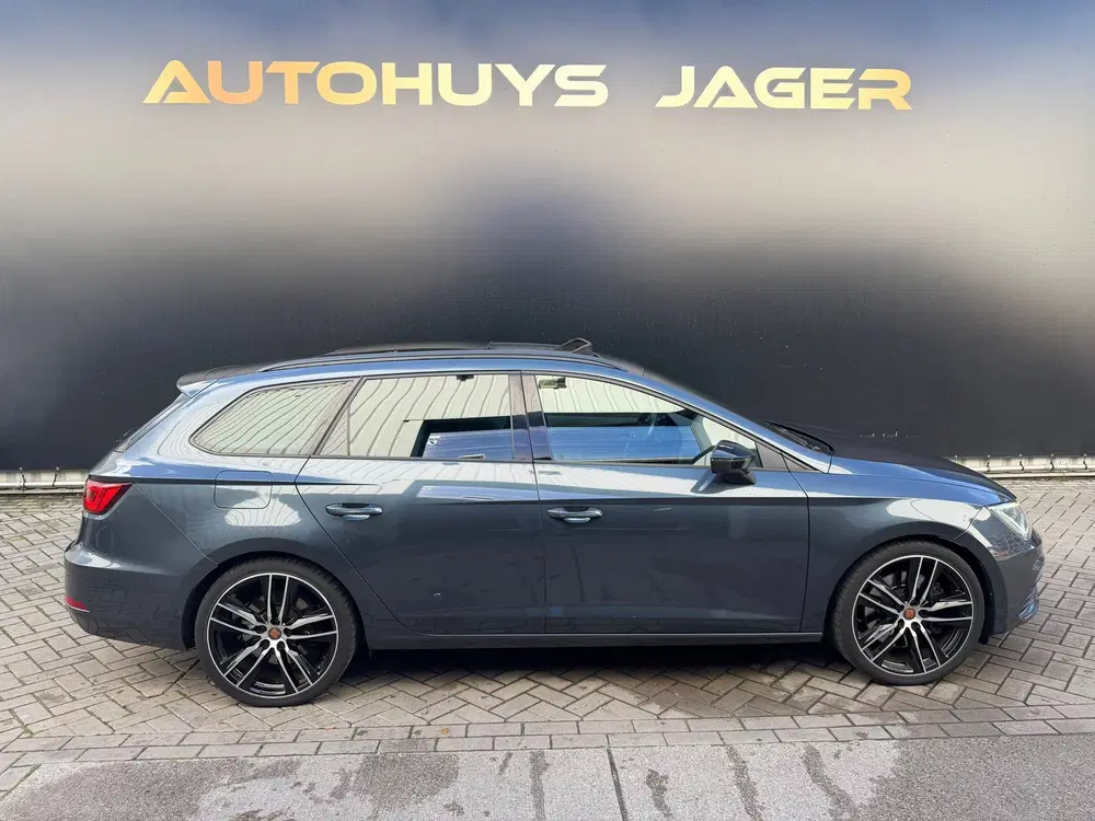 SEAT Leon 2.0 TSI 4DRIVE CUPRA Ultimate Edition Pano uit 2019, foto 11