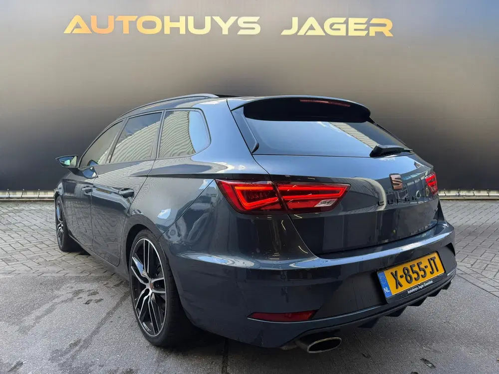 SEAT Leon 2.0 TSI 4DRIVE CUPRA Ultimate Edition Pano uit 2019, foto 2