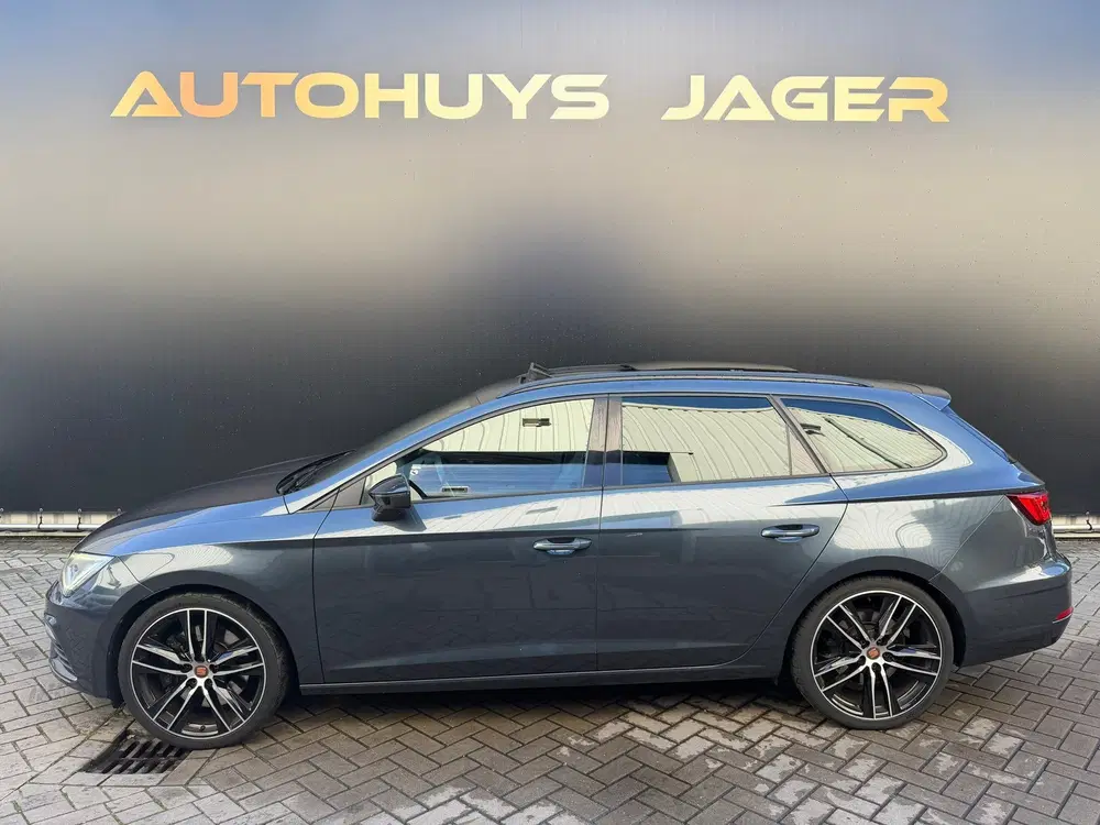 SEAT Leon 2.0 TSI 4DRIVE CUPRA Ultimate Edition Pano uit 2019, foto 4