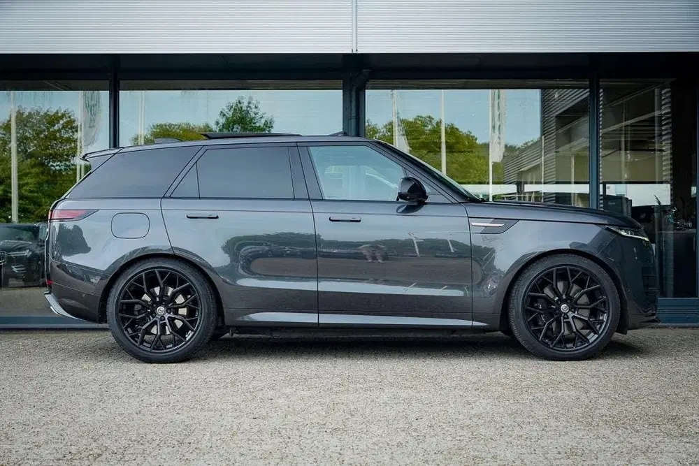 Land Rover Range Rover Sport 3.0 P440e Dynamic HSE uit 2022, foto 13