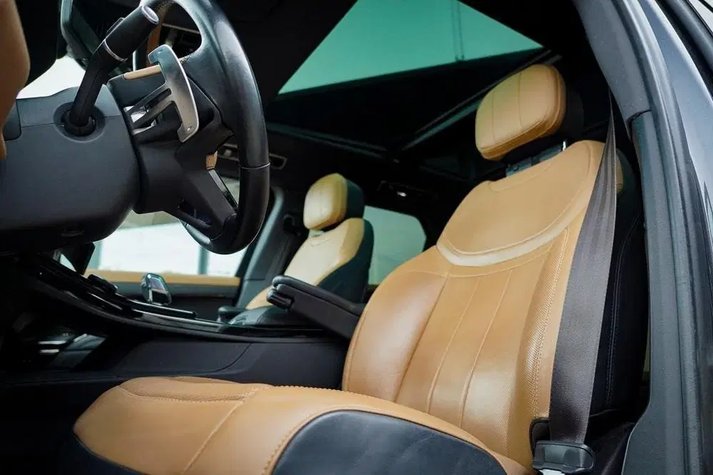 Land Rover Range Rover Sport 3.0 P440e Dynamic HSE uit 2022, foto 2
