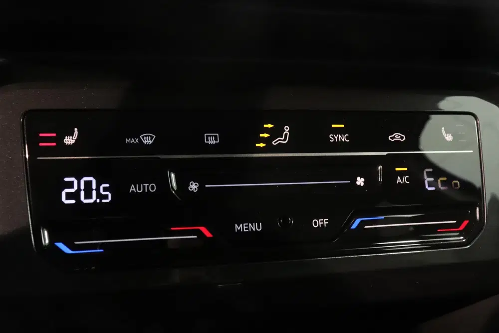 Volkswagen Tiguan 1.4 TSI eHybrid 3 X R-Line uit 2024, foto 14
