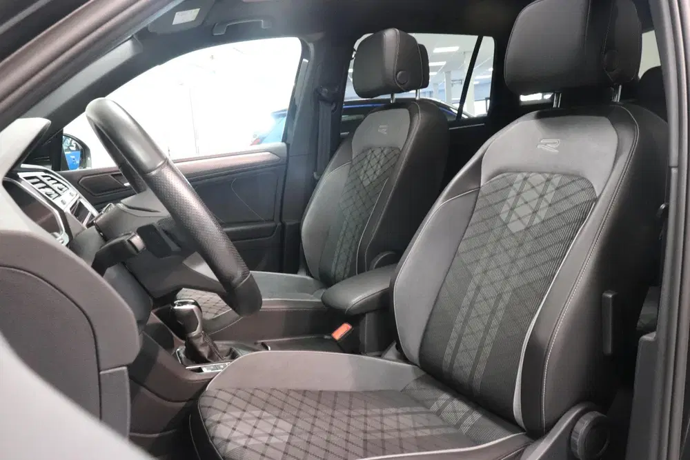 Volkswagen Tiguan 1.4 TSI eHybrid 3 X R-Line uit 2024, foto 8