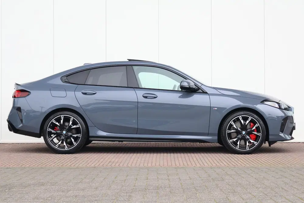 BMW 2-serie 2-serie Gran Coupé 220 uit 2025, foto 5