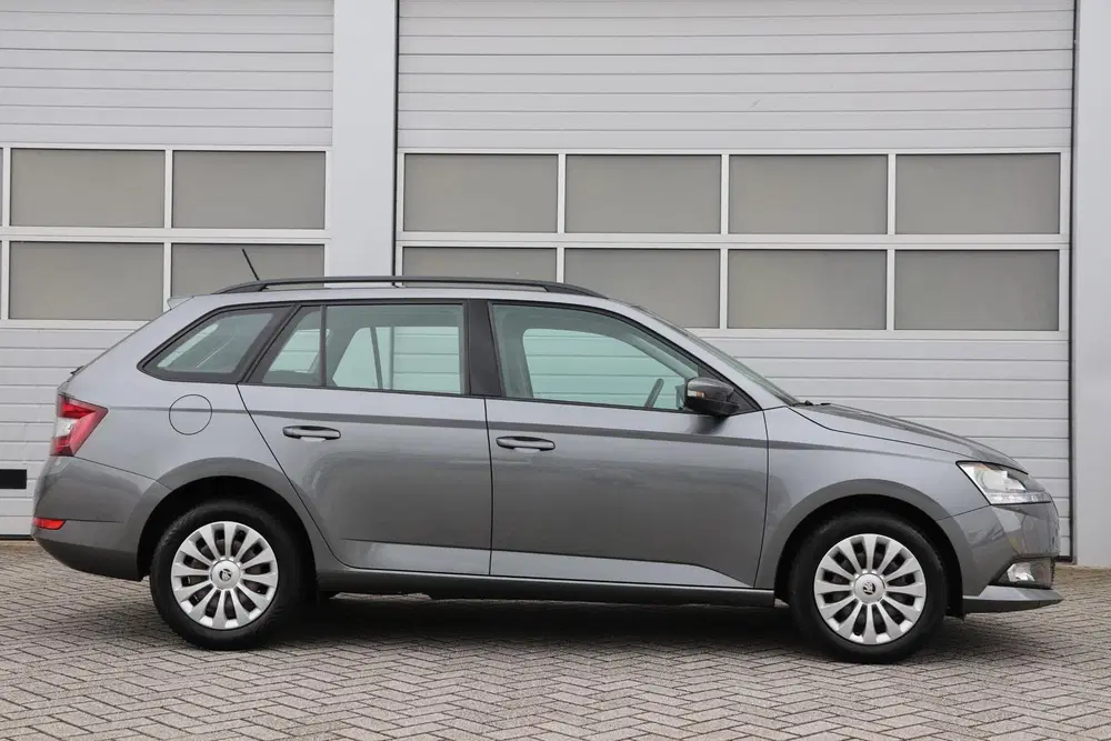 Skoda Fabia 1.0 TSI 95pk Ambition uit 2022, foto 3