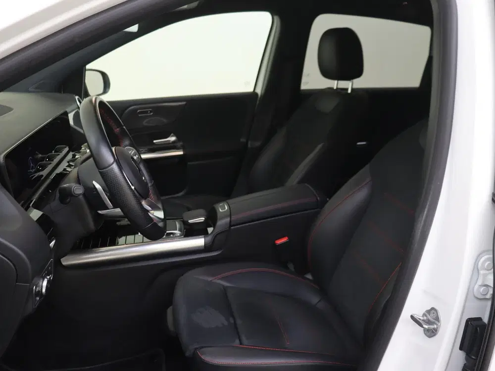 Mercedes-Benz B-Klasse 180 Business Solution AMG Parkeercame uit 2021, foto 15