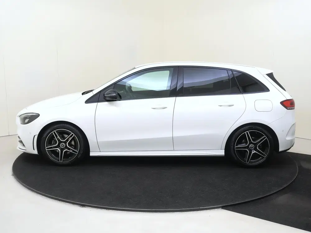 Mercedes-Benz B-Klasse 180 Business Solution AMG Parkeercame uit 2021, foto 8