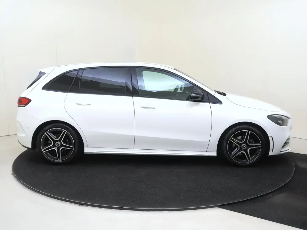 Mercedes-Benz B-Klasse 180 Business Solution AMG Parkeercame uit 2021, foto 9