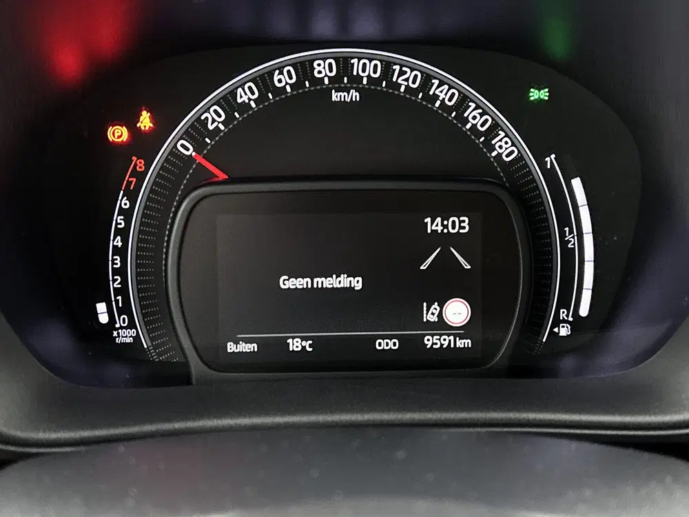 Toyota Aygo X 1.0 VVT-i MT Play uit 2025, foto 5
