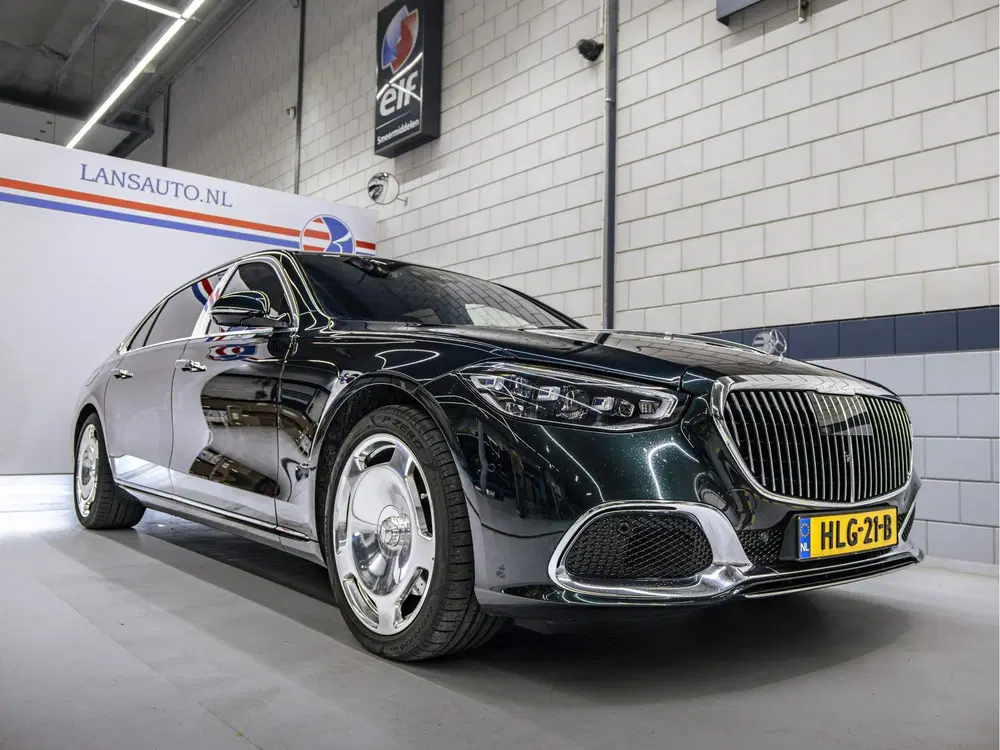 Mercedes-Benz S-Klasse Maybach uit 2022, foto 14