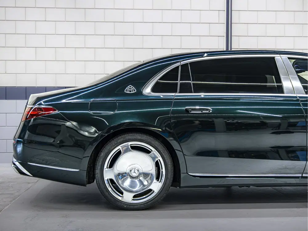 Mercedes-Benz S-Klasse Maybach uit 2022, foto 6