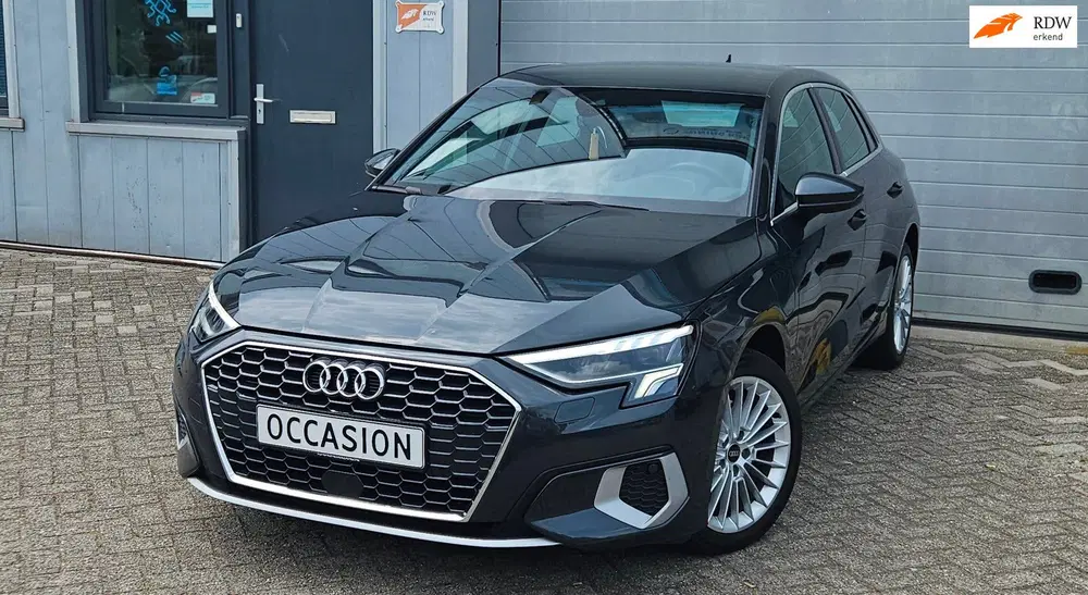 Audi A3 40 TFSI-e Advanced Matrix Virtual Keyless uit 2020