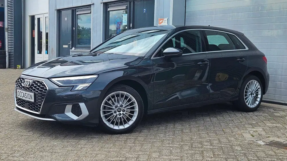 Audi A3 40 TFSI-e Advanced Matrix Virtual Keyless uit 2020, foto 2
