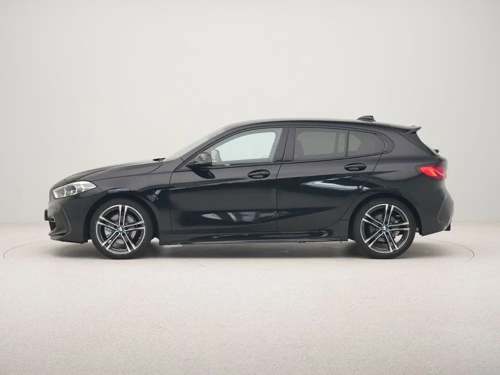 BMW 1-serie 118i Business Edition (bj 2021 uit 2021, foto 11