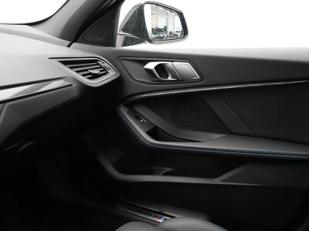 BMW 1-serie 118i Business Edition (bj 2021 uit 2021, foto 14