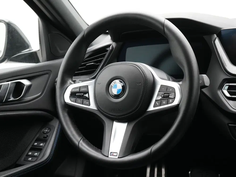BMW 1-serie 118i Business Edition (bj 2021 uit 2021, foto 2
