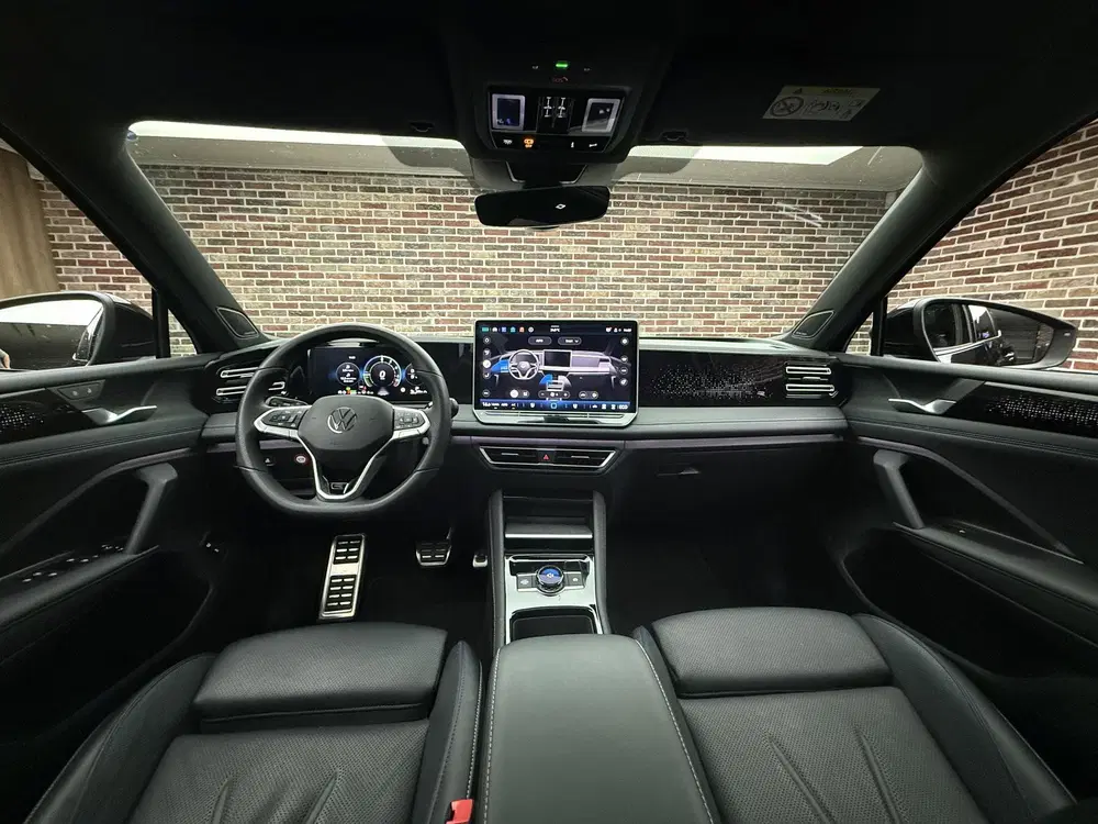 Volkswagen Tiguan 1.5 eHybrid R-Line Edition Panoramadak uit 2025, foto 10