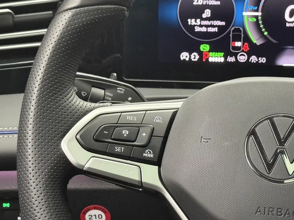 Volkswagen Tiguan 1.5 eHybrid R-Line Edition Panoramadak uit 2025, foto 11