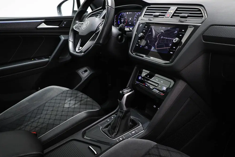 Volkswagen Tiguan 1.5 TSI R-Line Business uit 2023, foto 3