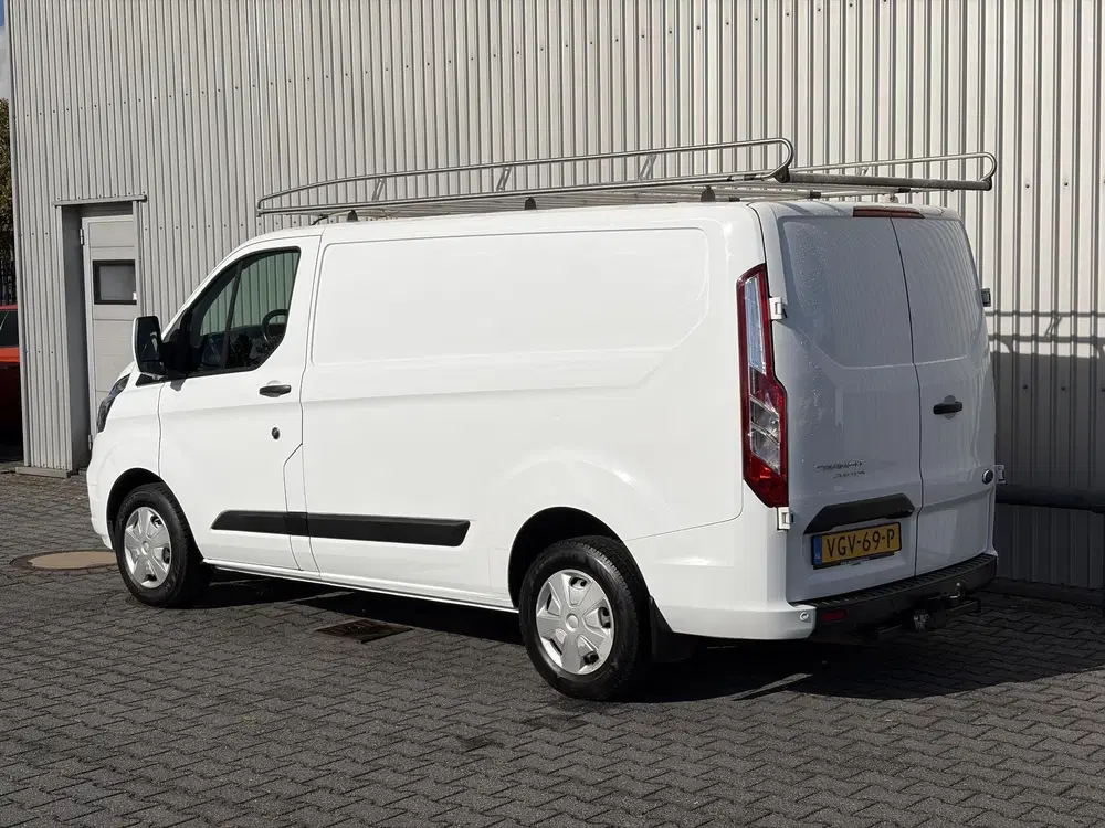 Ford Transit Custom 300 2.0 TDCI L1H1*HAAK*CAM*A uit 2020, foto 2
