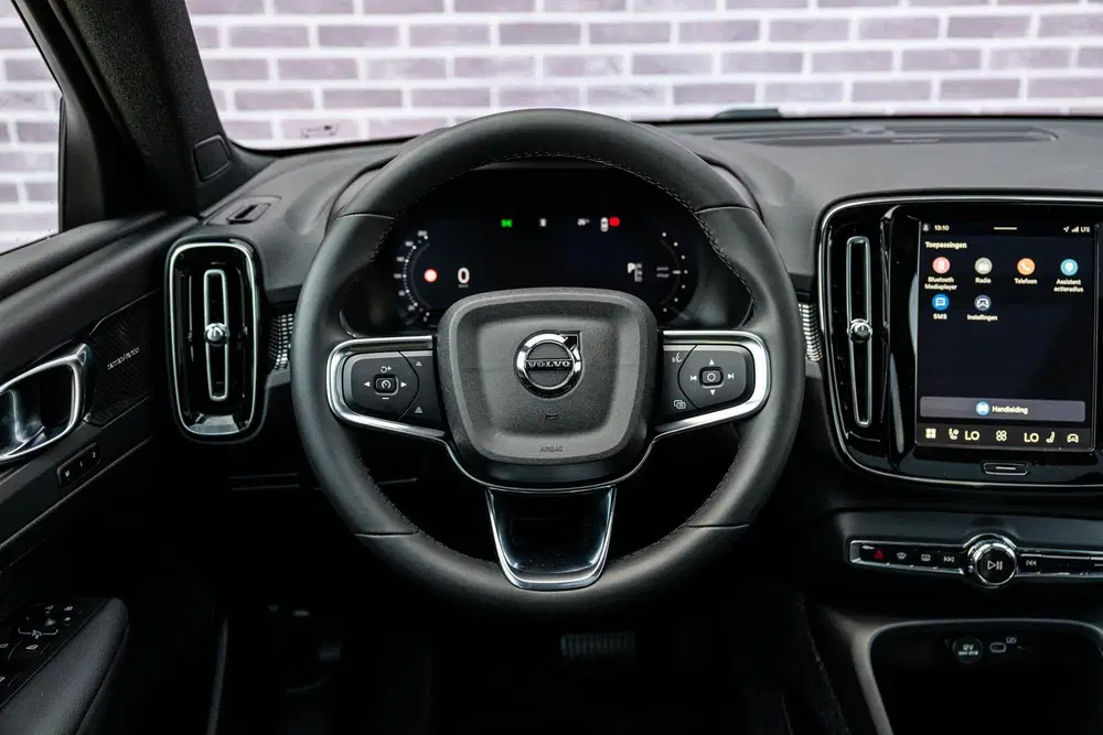 Volvo EX40 Single Motor Ext. Range Ultra Black Editio uit 2026, foto 6