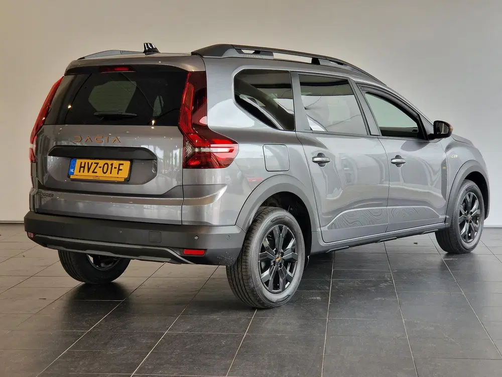 Dacia Jogger 1.0 TCe 110 Extreme 5p. uit 2025, foto 2