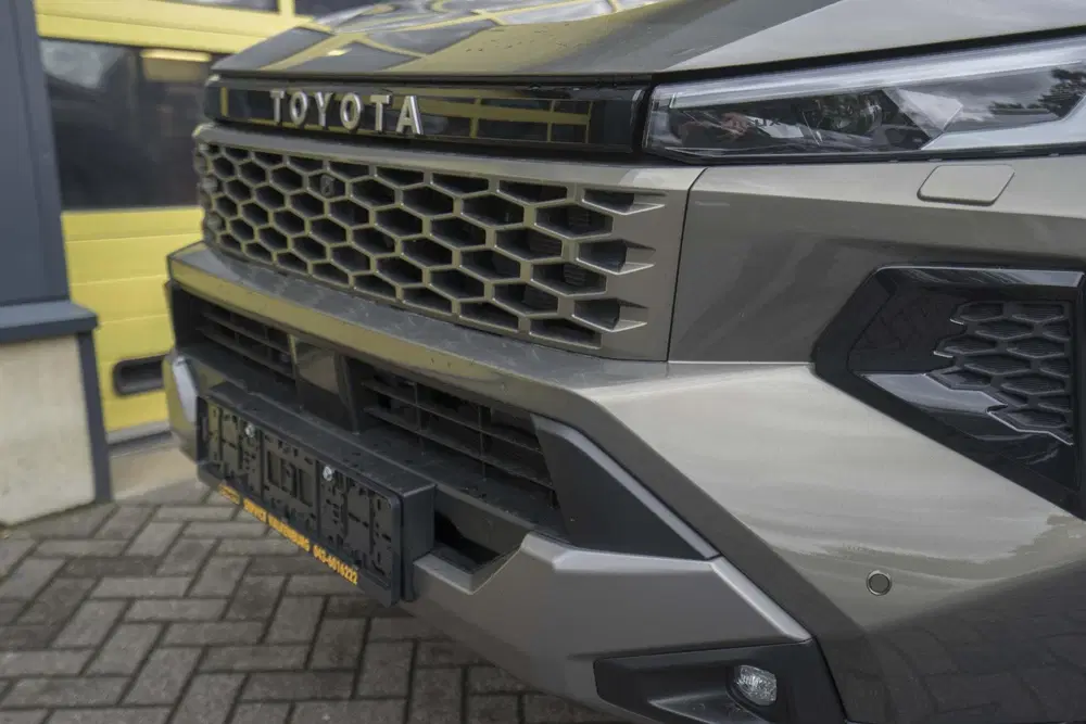 Toyota Hilux 2.8 D-4D Hybrid Invincible JBL Full Option uit 2026, foto 10