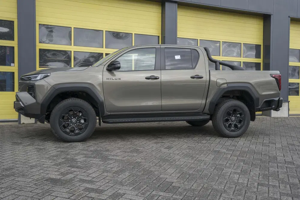 Toyota Hilux 2.8 D-4D Hybrid Invincible JBL Full Option uit 2026, foto 9