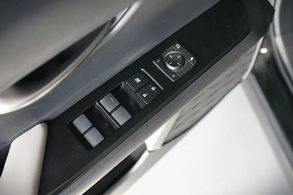 Lexus UX 250h CARPLAY uit 2020, foto 11