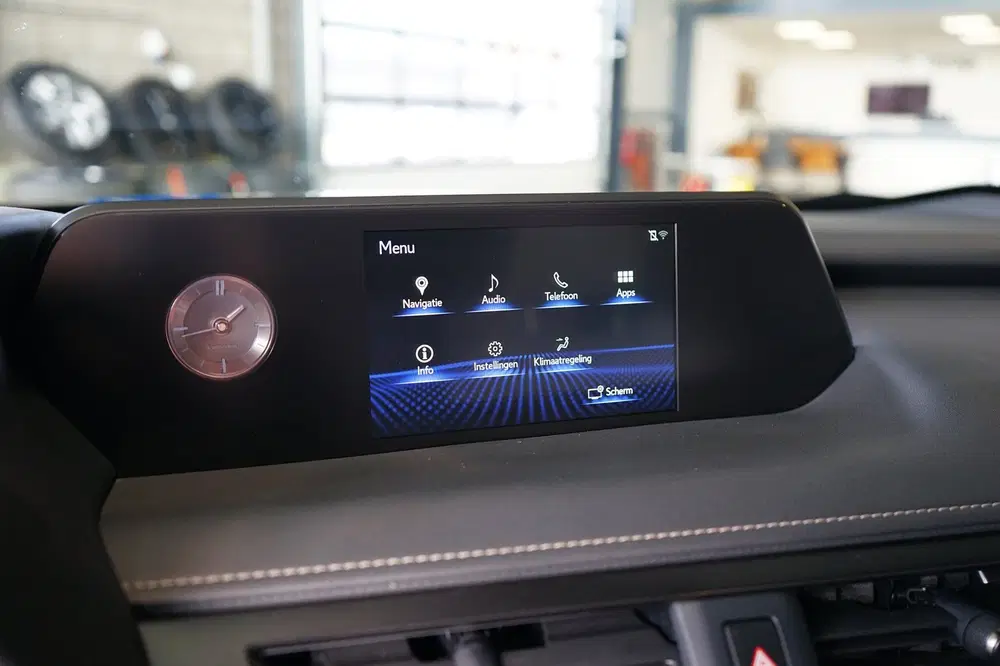 Lexus UX 250h CARPLAY uit 2020, foto 9