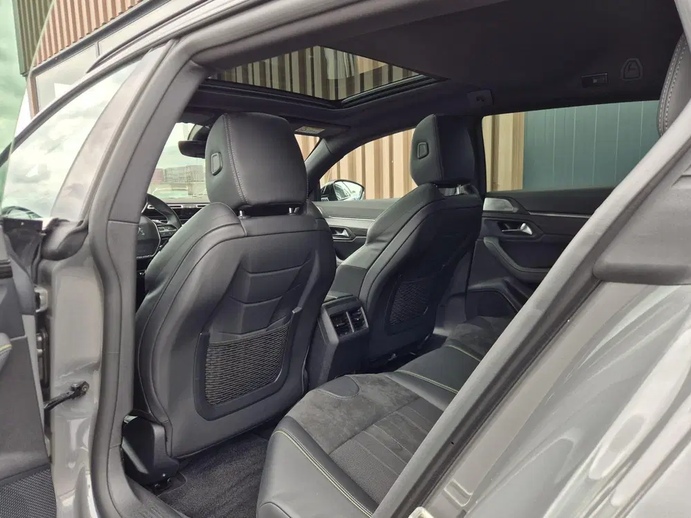 Peugeot 508 1.6 HYbrid Peugeot Sport Engineered 360pk uit 2021, foto 14