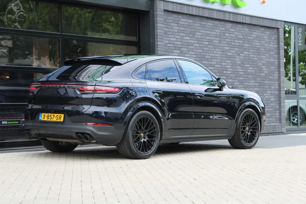Porsche Cayenne Cayenne Coupé 3.0 E-Hybrid Platinum Editio uit 2022, foto 10