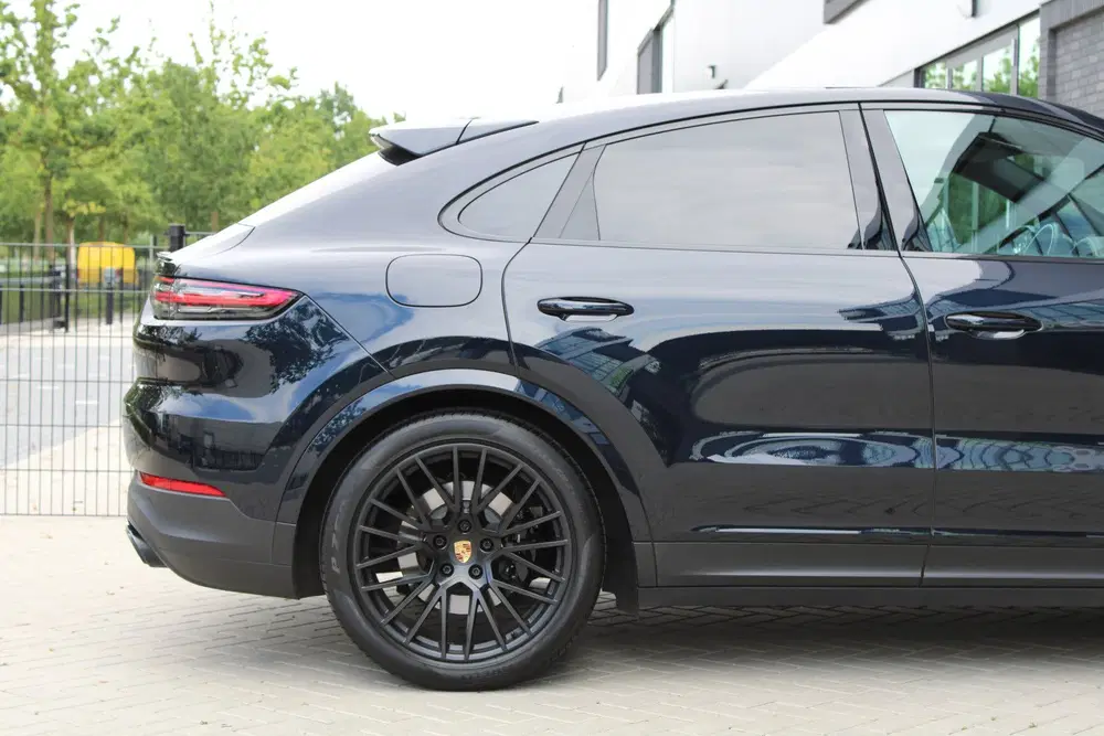 Porsche Cayenne Cayenne Coupé 3.0 E-Hybrid Platinum Editio uit 2022, foto 14