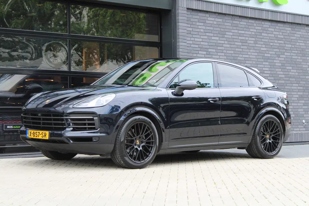 Porsche Cayenne Cayenne Coupé 3.0 E-Hybrid Platinum Editio uit 2022, foto 5