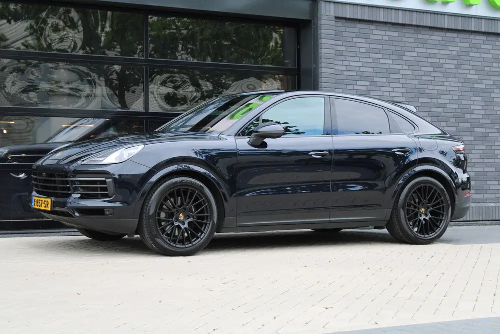 Porsche Cayenne Cayenne Coupé 3.0 E-Hybrid Platinum Editio uit 2022, foto 6