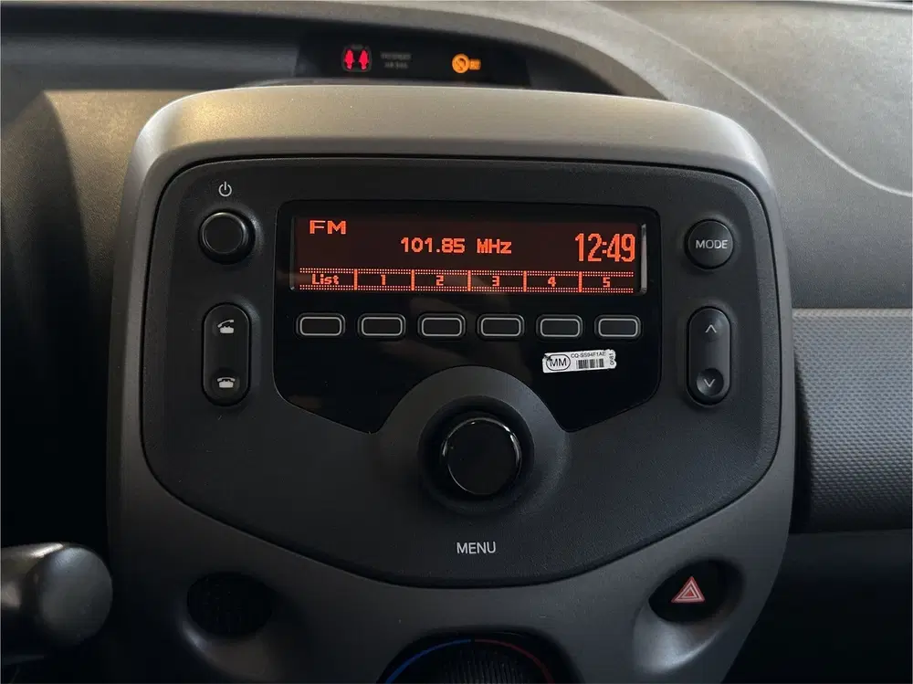 Peugeot 108 1.0 e-VTi Active Automaat uit 2019, foto 15